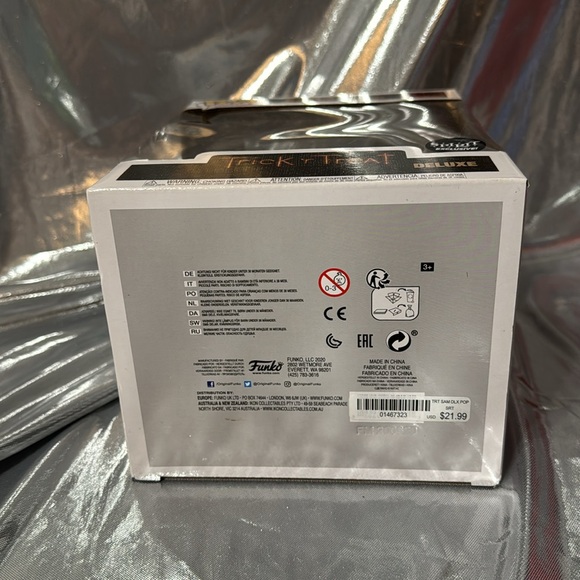 Funko Pop Movies #1002 Trick 'R Treat Sam with Pumpkin & Sack Spirit Exclusive - Picture 6 of 6